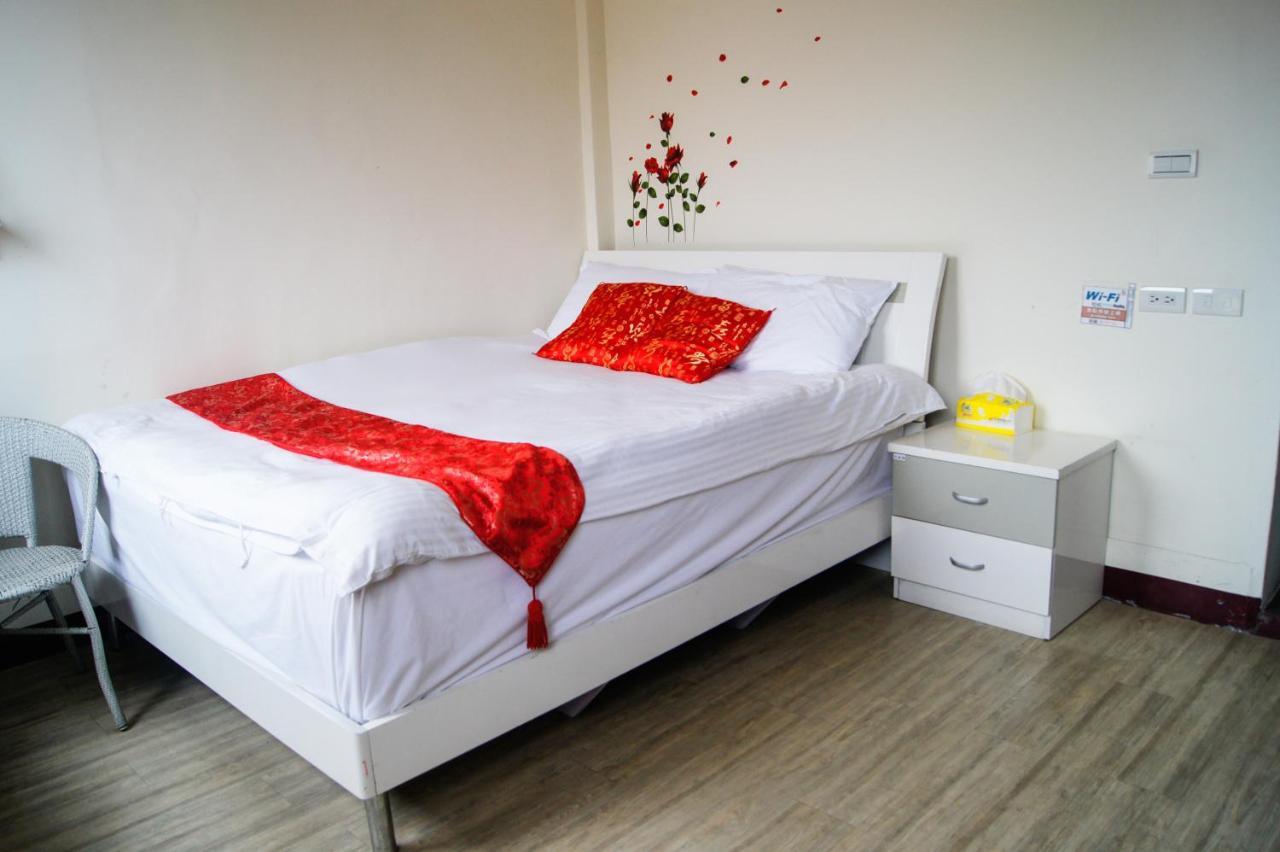 Ding Ding Homestay Jinhu Quarto foto